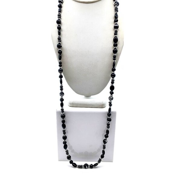 Splatter Paint Artsy Beaded Necklace, Long Vintage Lucite Strand in Black - Picture 1 of 4